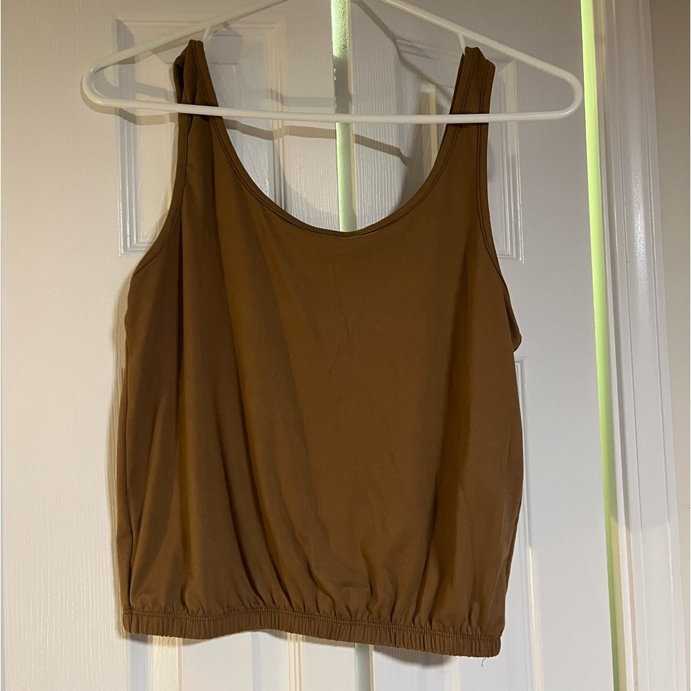 Brown tank top crop top with elastic on bottom - Picture 3 of 3